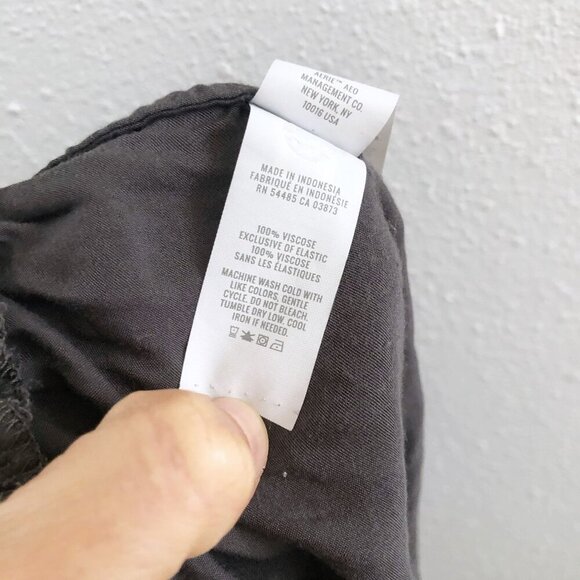 AERIE High Waisted Satin Shine Shorts Size Small - Picture 8 of 9